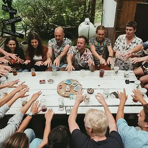 Surf Camp San Sebastian Partyhostel Couette-café